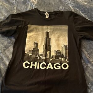Chicago Skyline Graphic Tee - Black